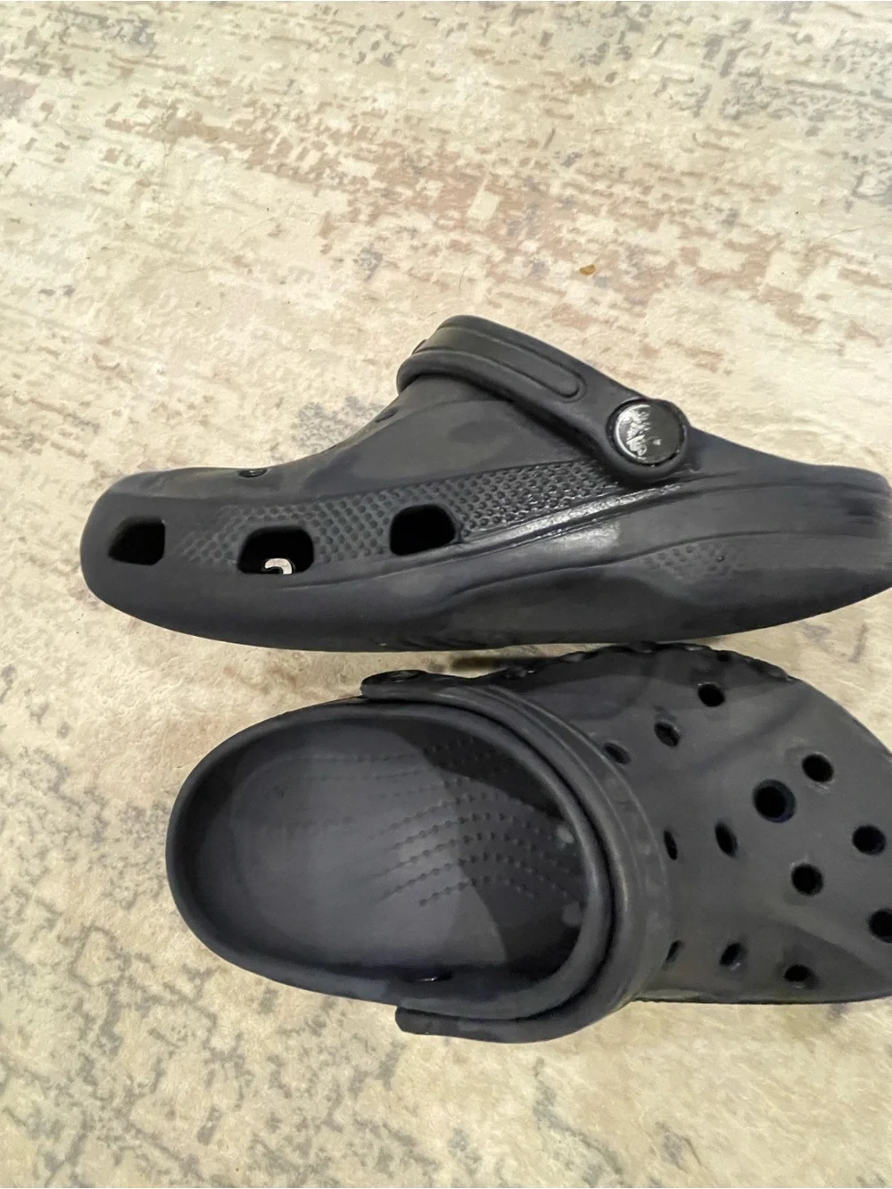 CROCS Kids Black Classic Clog with Strap - Lightweight Comfort